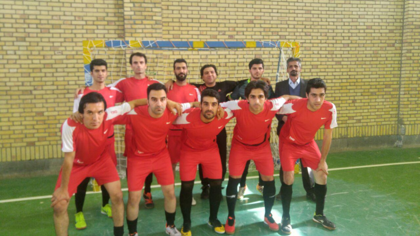 مسابقات فوتسال پسران به مناسبت هفته بسیج و روز دانشجو