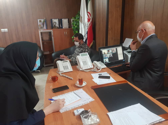 نشست رئیس دانشگاه جامع علمی کاربردی استان سمنان با روسای مراکز علمی کاربردی برگزار شد .